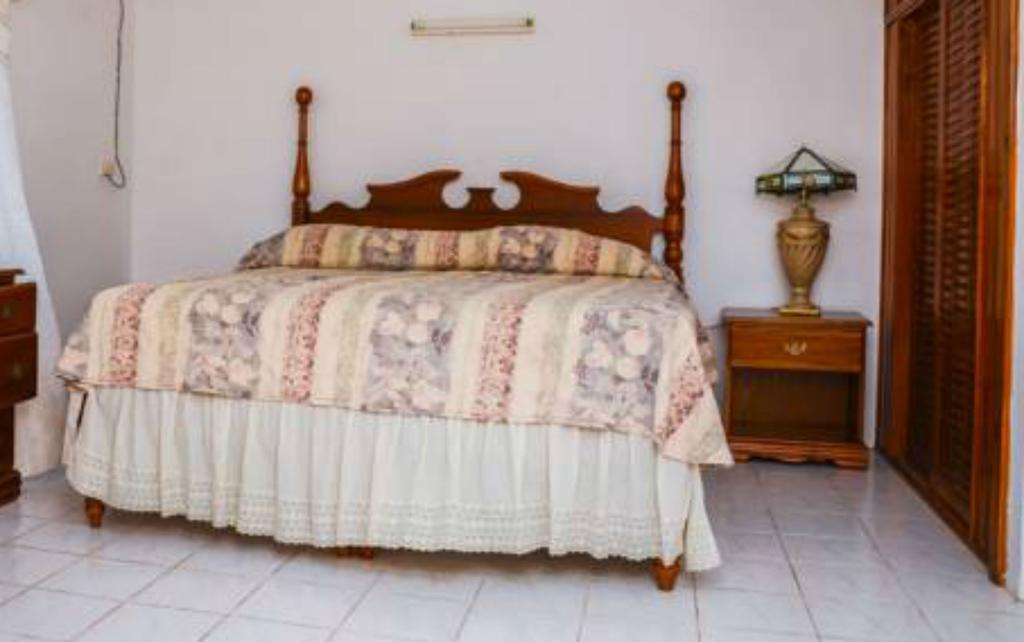 Vanvilla Guest House Negril Buitenkant foto